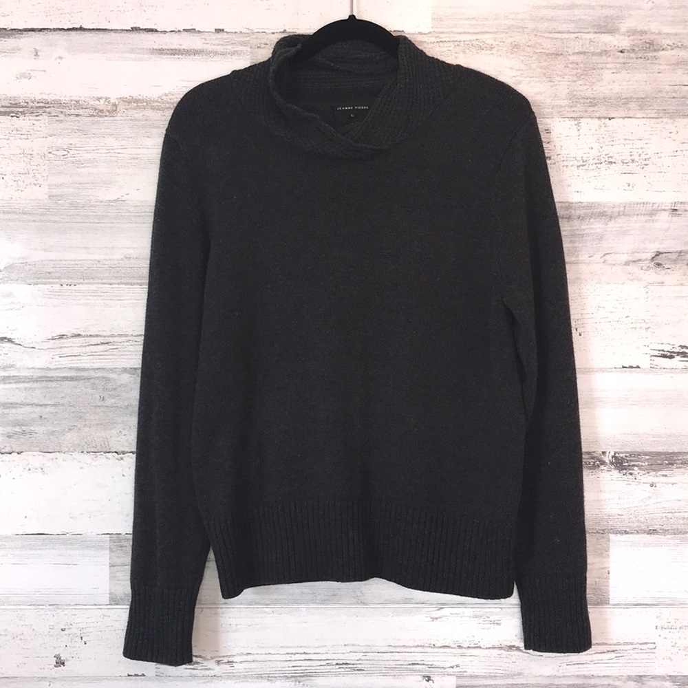 Women’s sweater